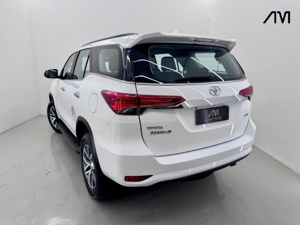 Toyota Hilux SW4