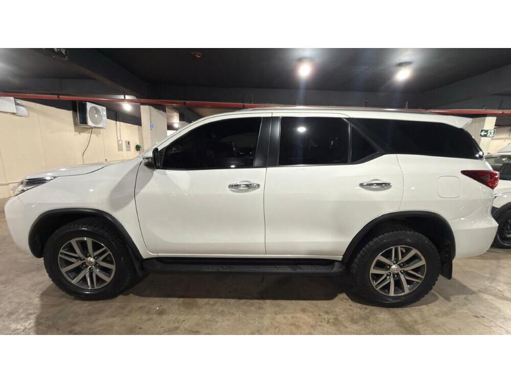 Toyota Hilux SW4
