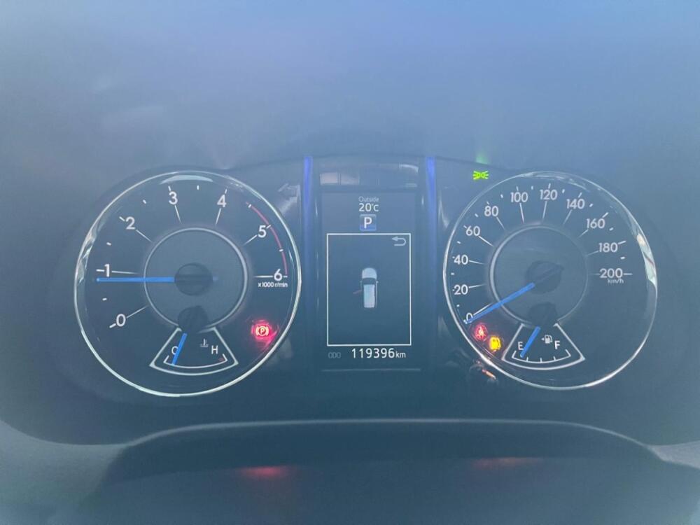 Toyota Hilux SW4