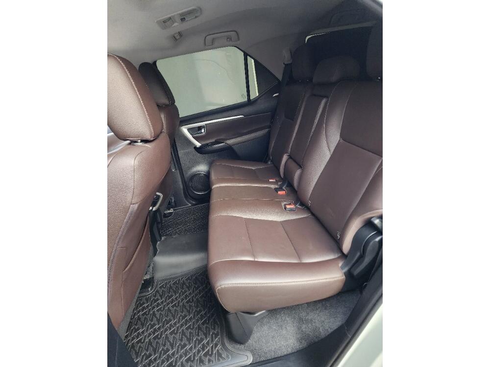 Toyota Hilux SW4