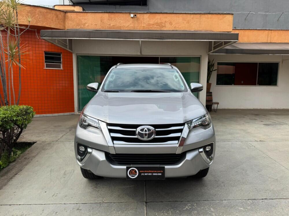Toyota Hilux SW4