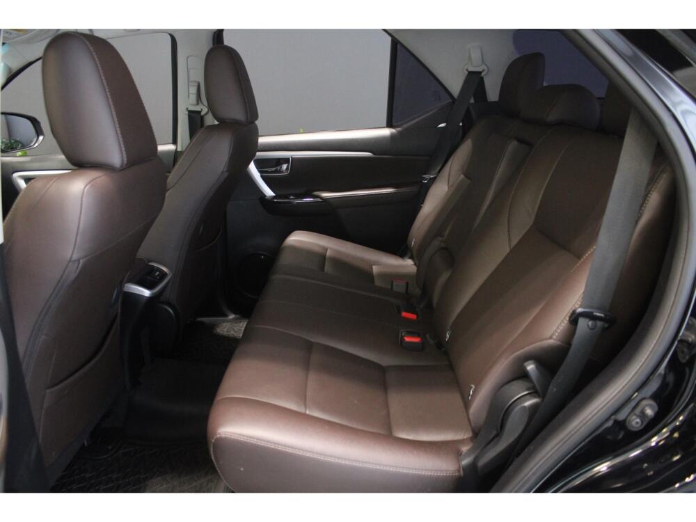 Toyota Hilux SW4