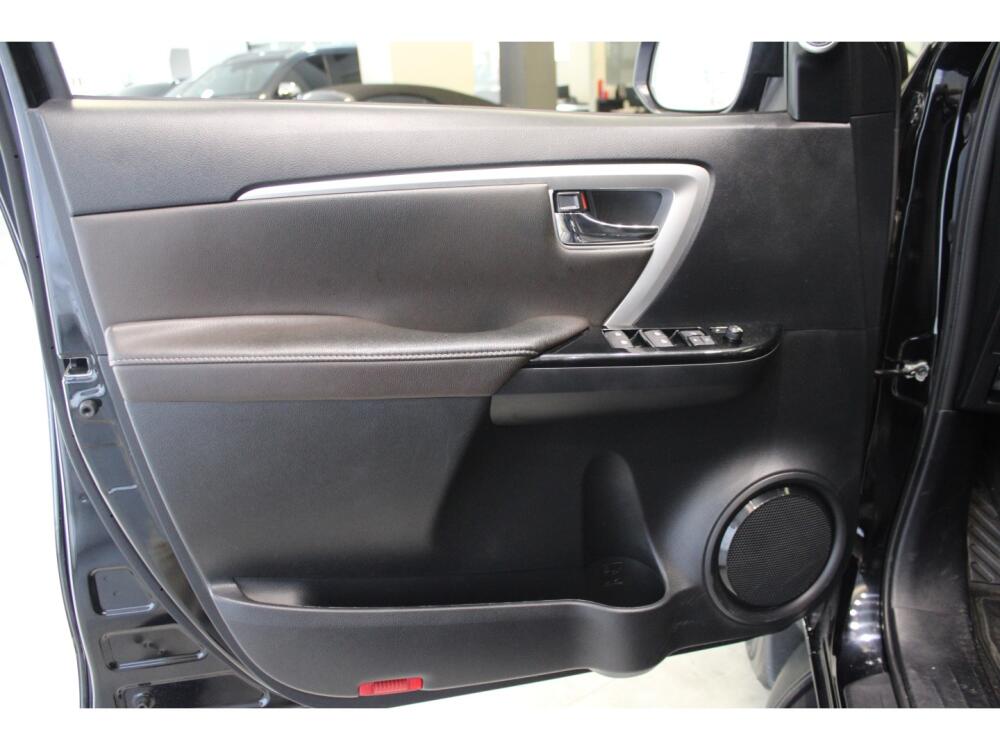 Toyota Hilux SW4