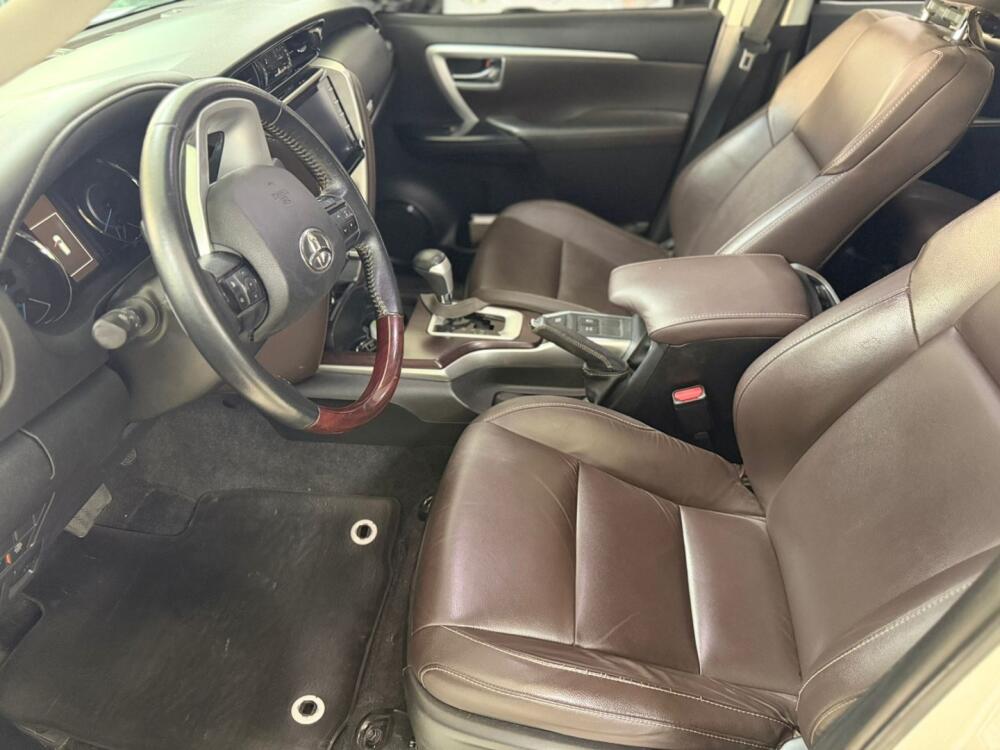 Toyota Hilux SW4
