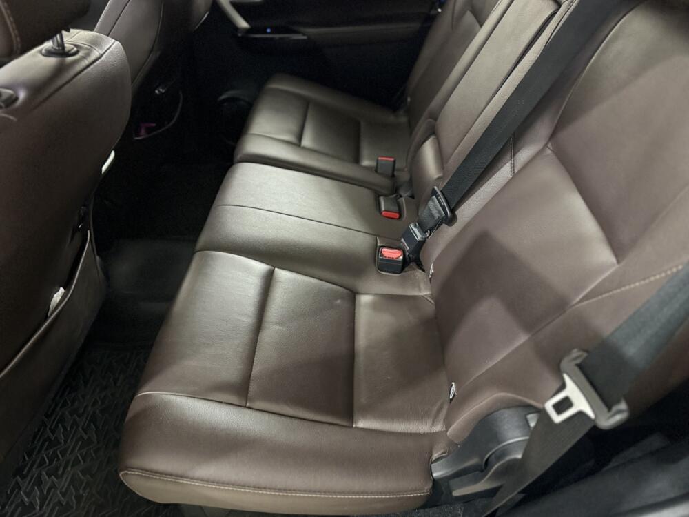 Toyota Hilux SW4