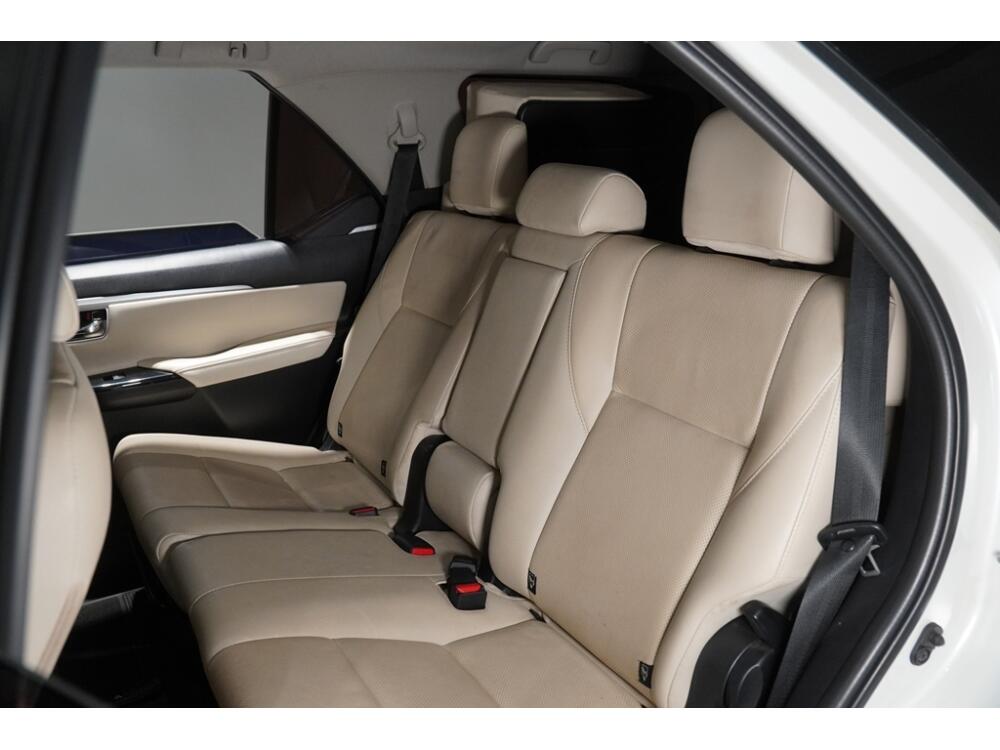 Toyota Hilux SW4