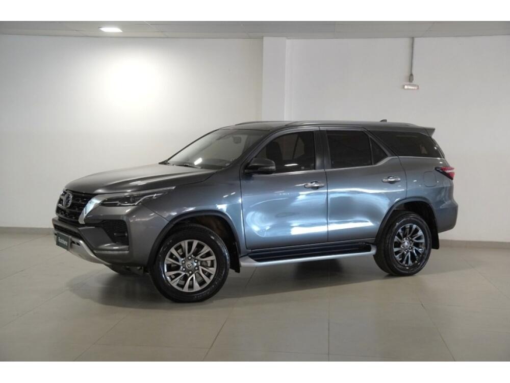Toyota Hilux SW4