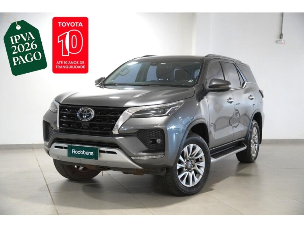 Toyota Hilux SW4