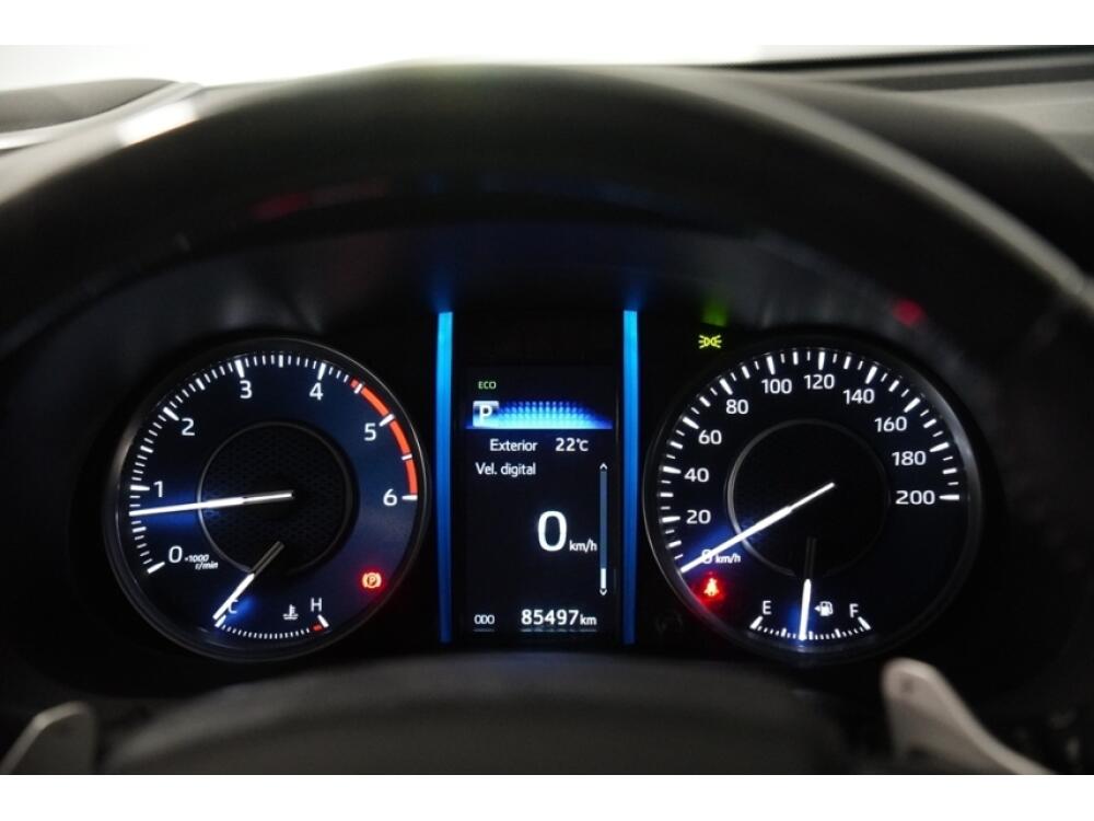 Toyota Hilux SW4
