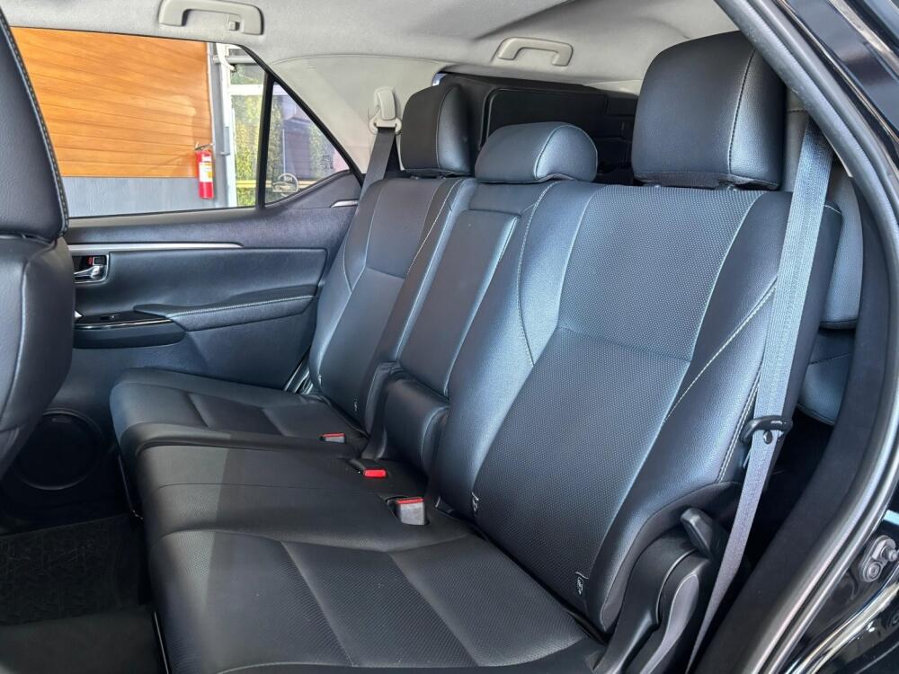Toyota Hilux SW4