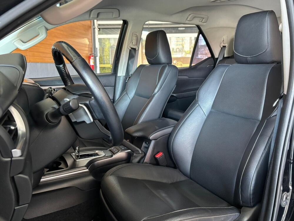 Toyota Hilux SW4