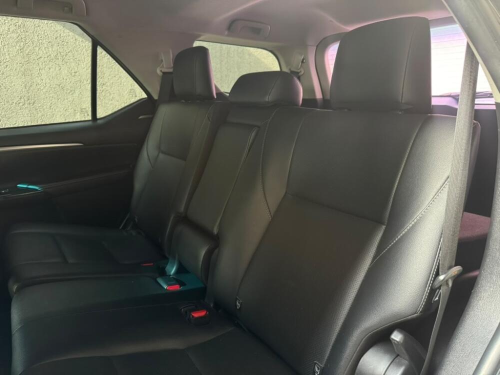 Toyota Hilux SW4