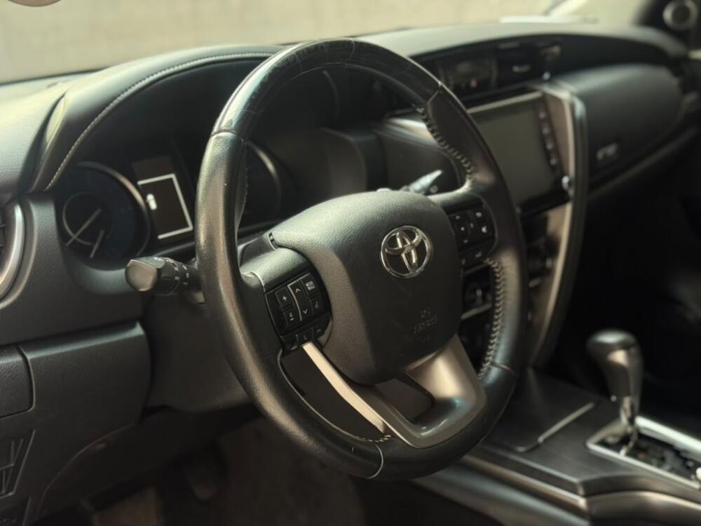 Toyota Hilux SW4