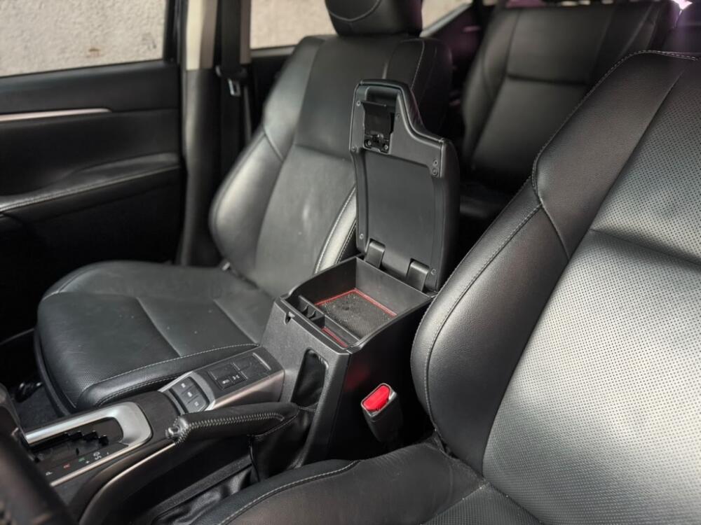 Toyota Hilux SW4