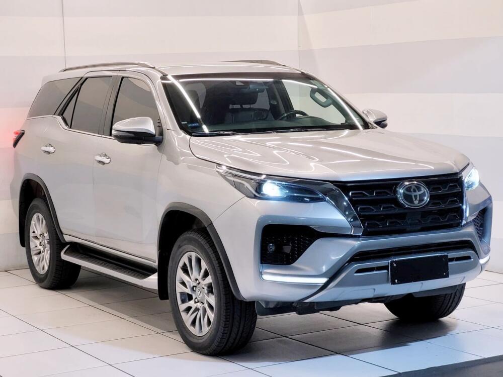 Toyota Hilux SW4