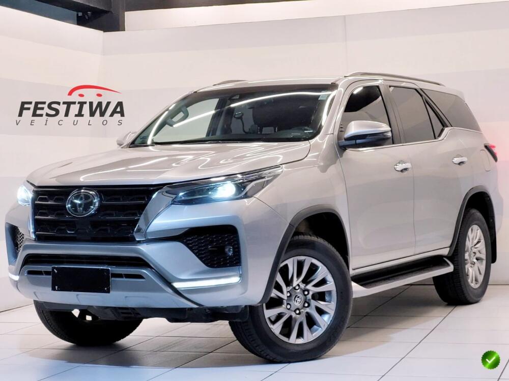 Toyota Hilux SW4