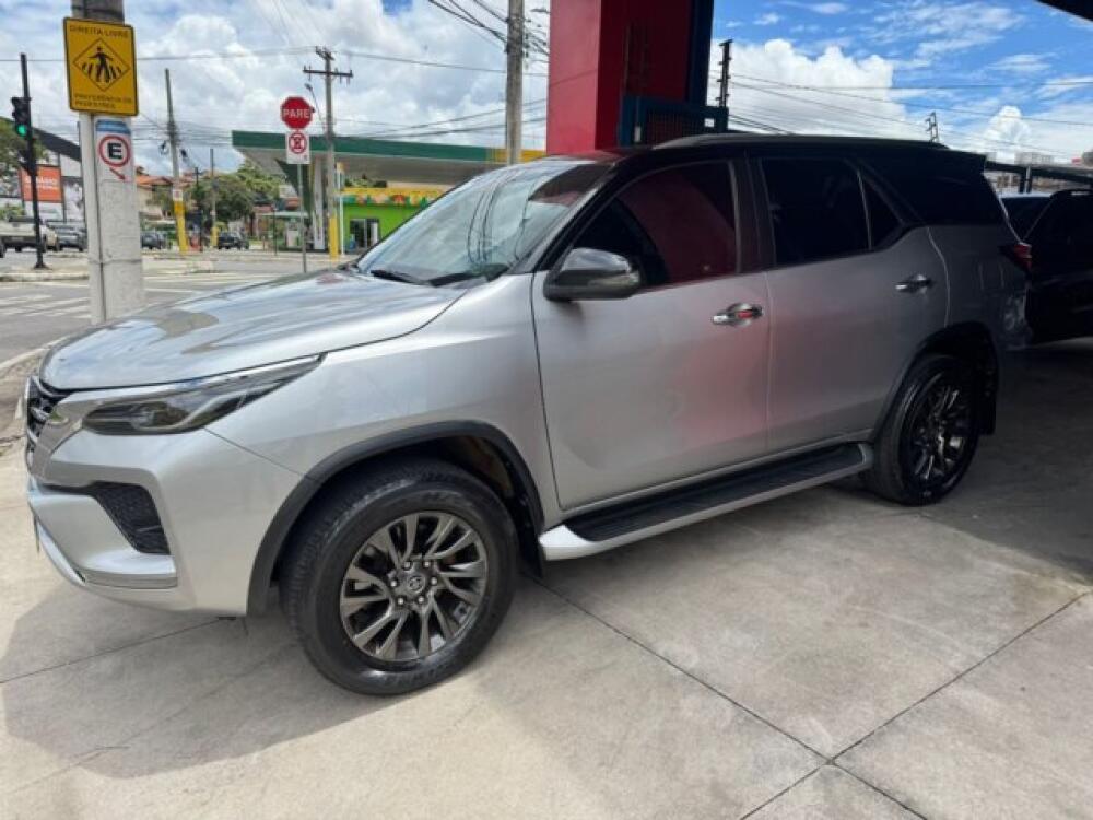 Toyota Hilux SW4