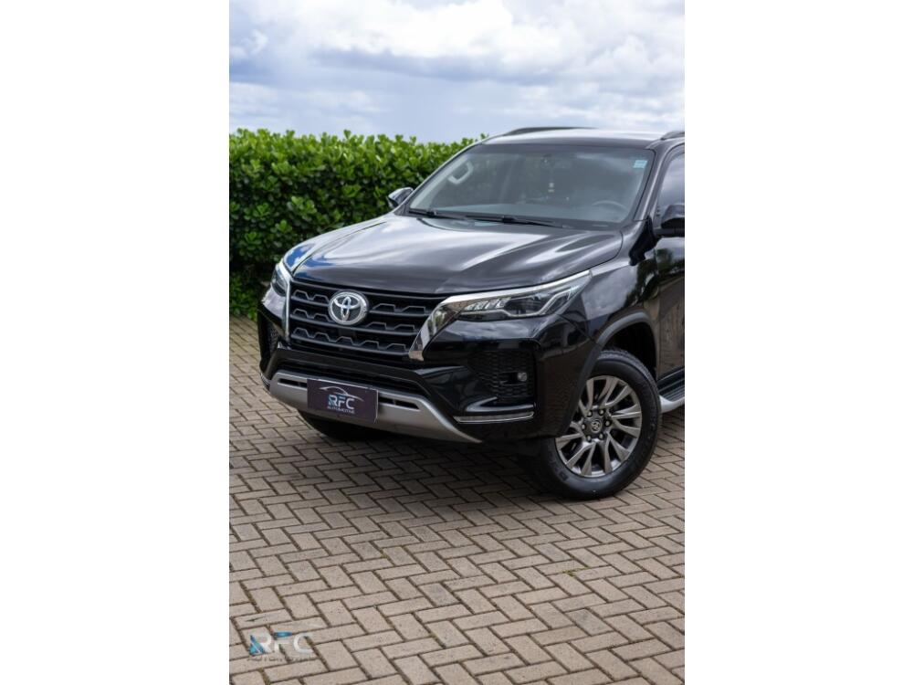 Toyota Hilux SW4