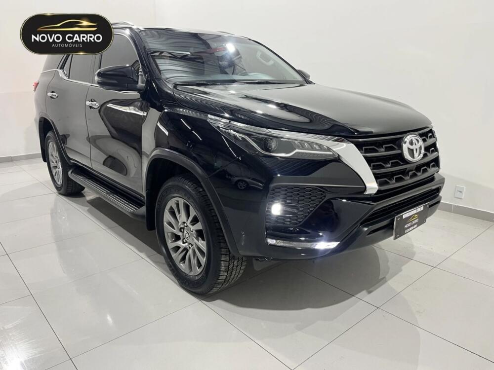 Toyota Hilux SW4