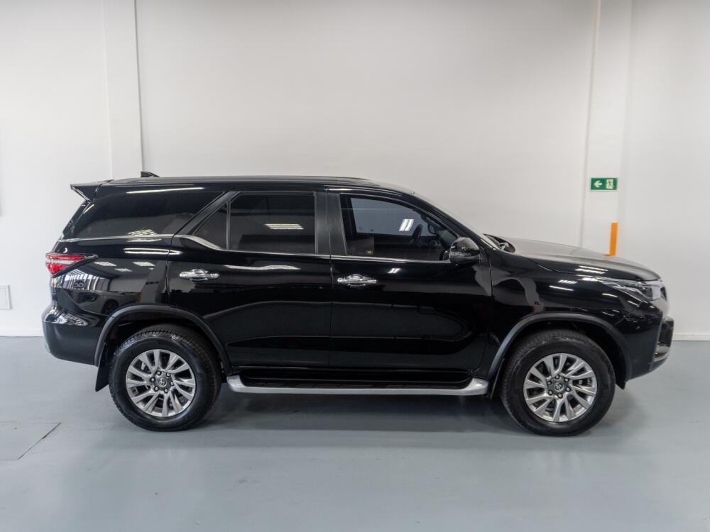 Toyota Hilux SW4