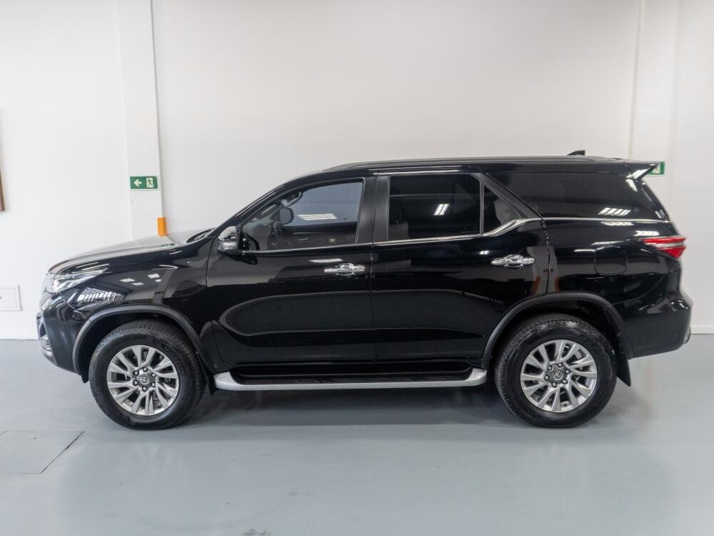 Toyota Hilux SW4