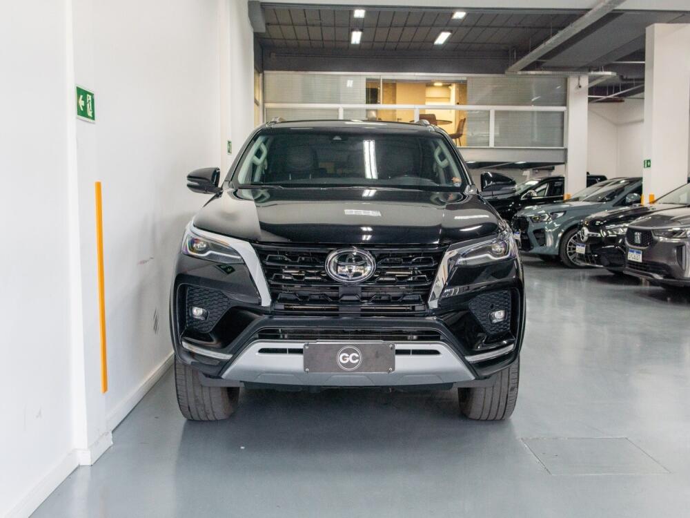 Toyota Hilux SW4