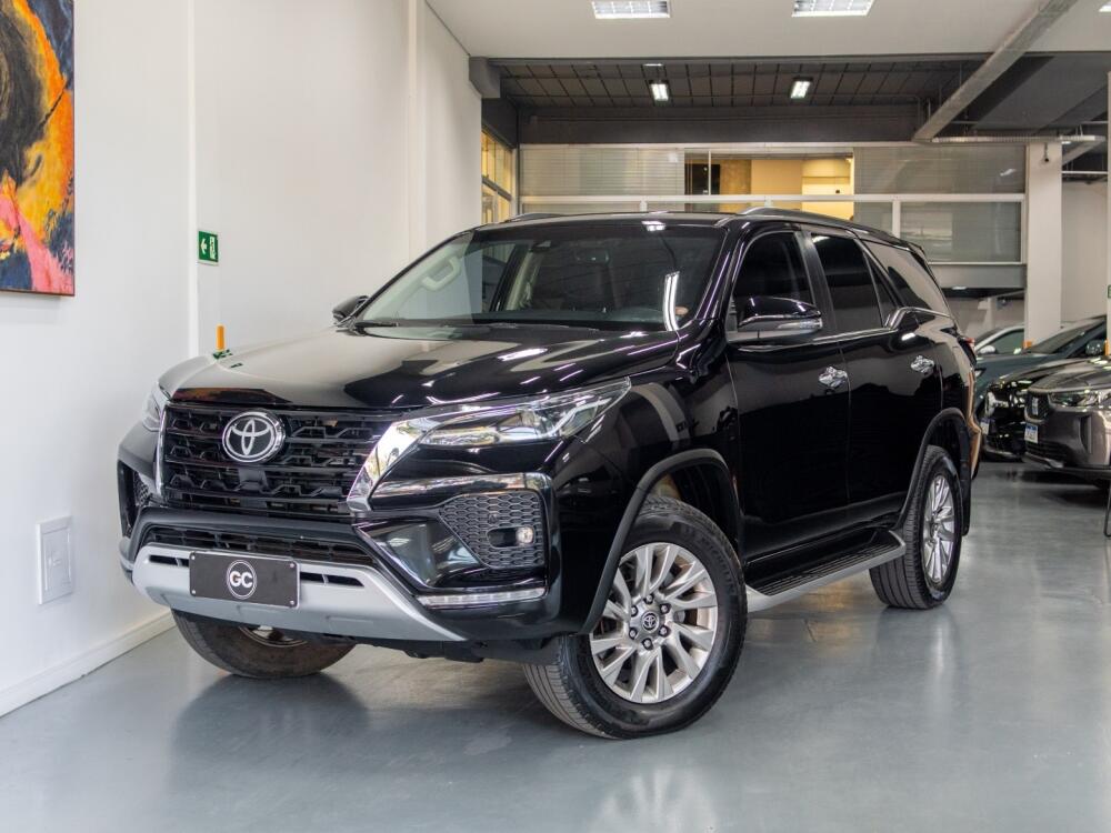Toyota Hilux SW4