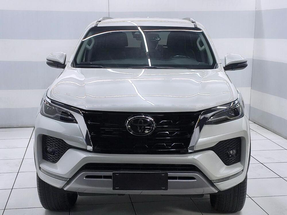 Toyota Hilux SW4