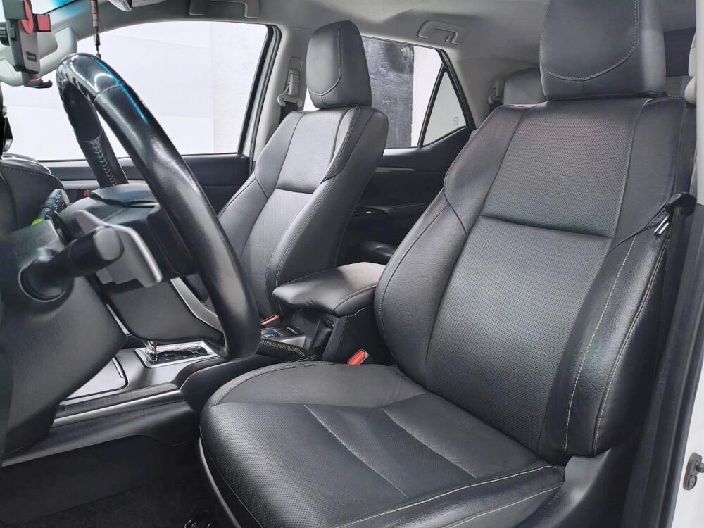 Toyota Hilux SW4