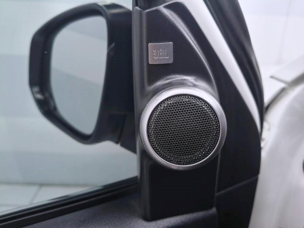 Toyota Hilux SW4