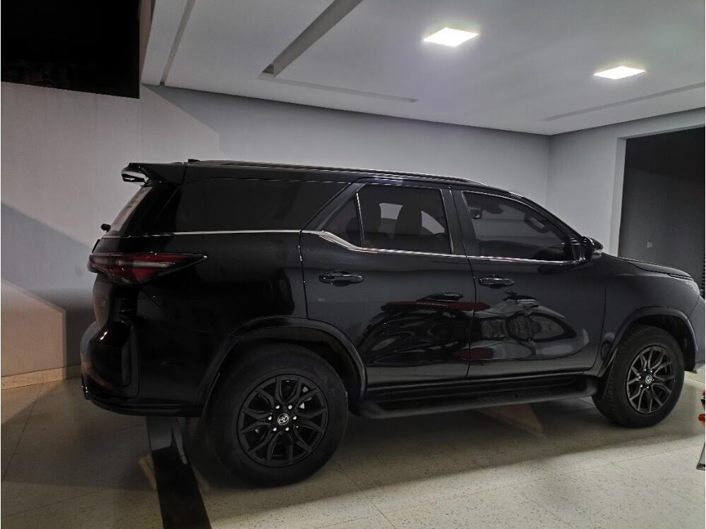 Toyota Hilux SW4