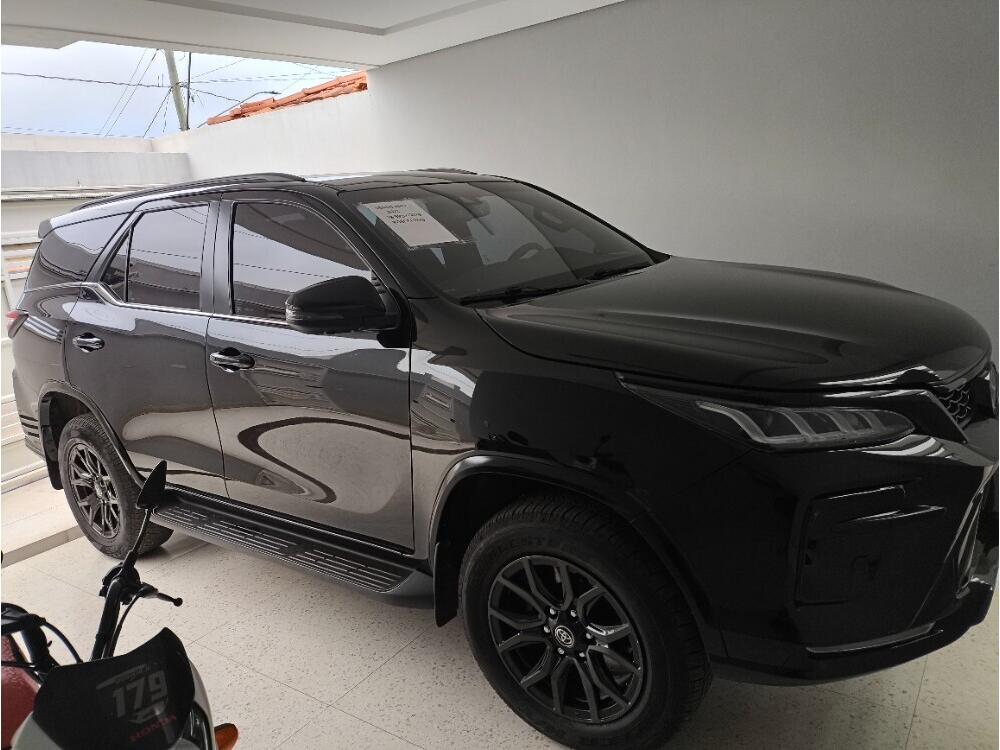 Toyota Hilux SW4