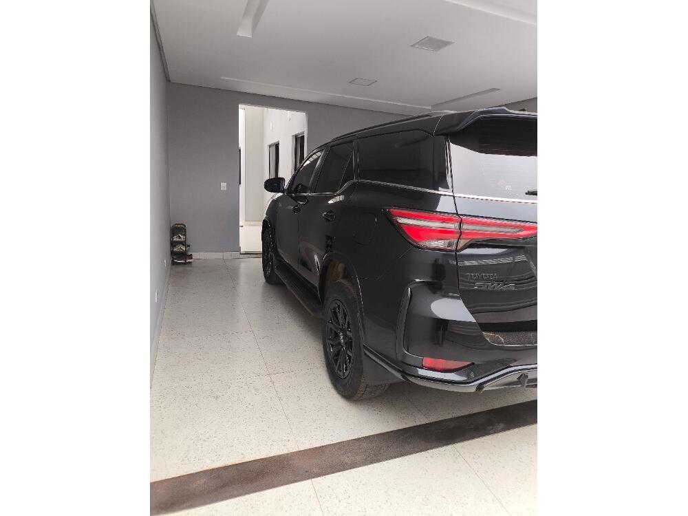 Toyota Hilux SW4