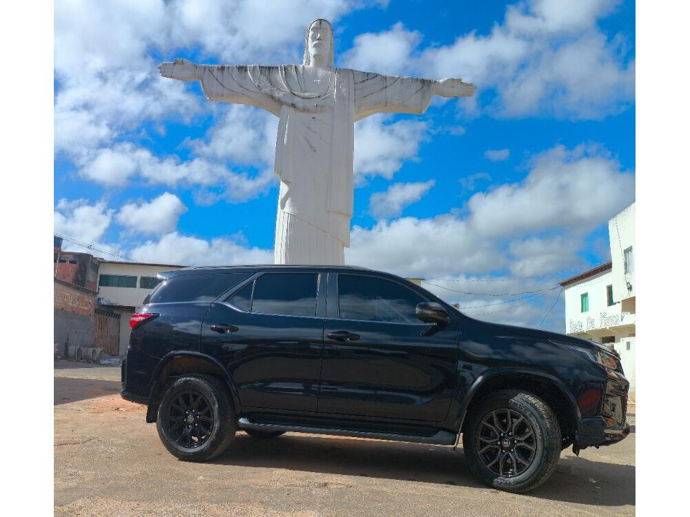 Toyota Hilux SW4