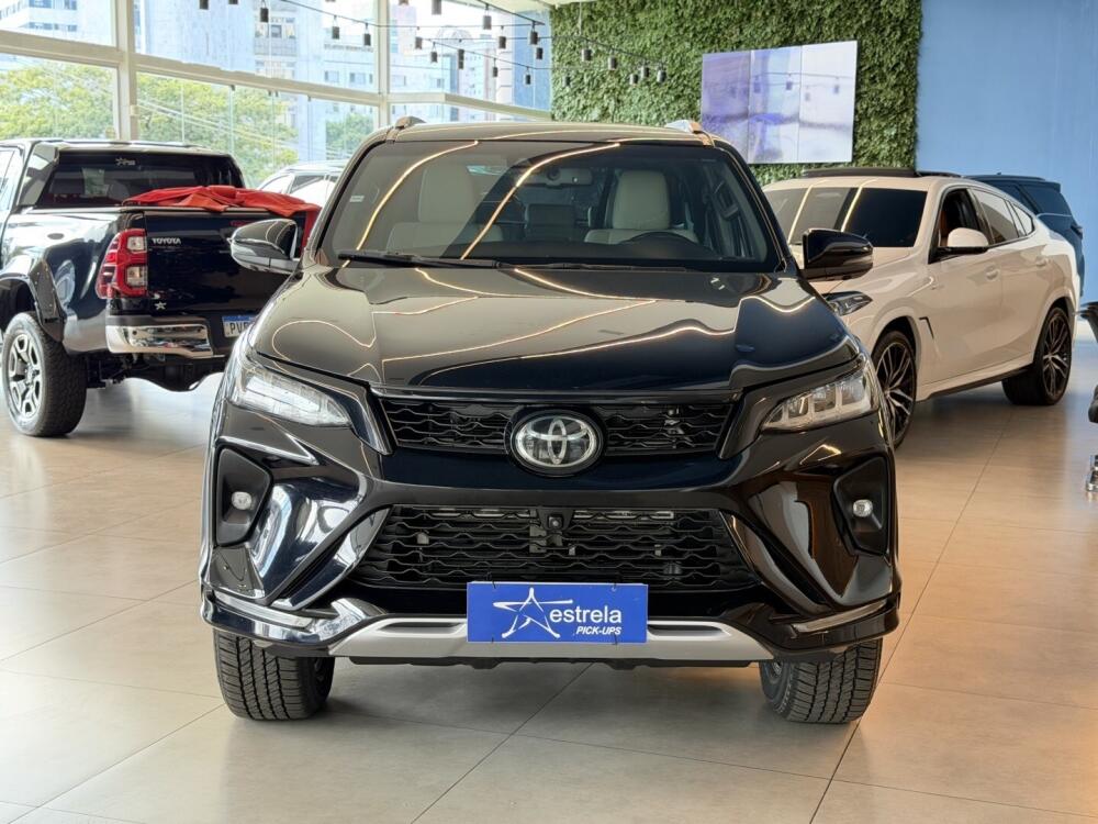 Toyota Hilux SW4