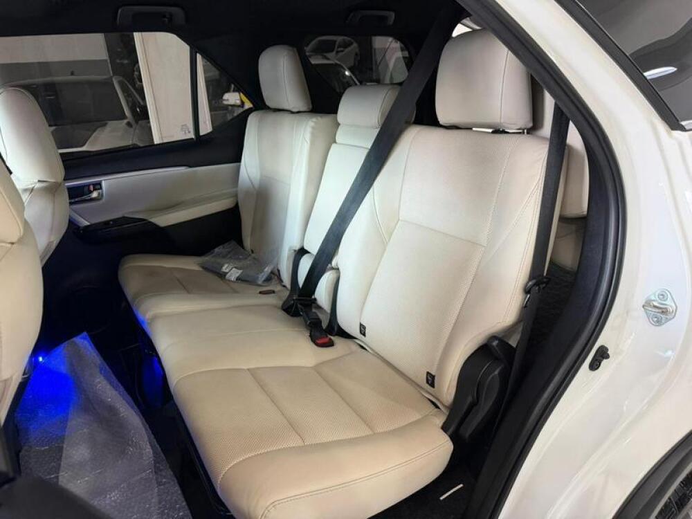 Toyota Hilux SW4