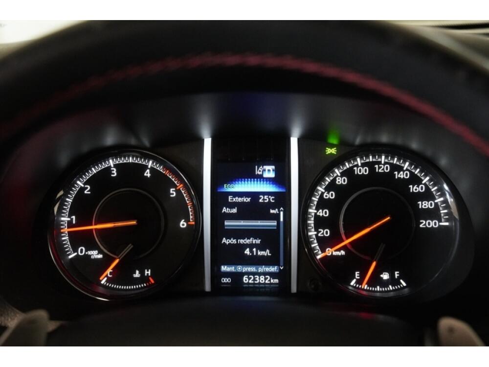 Toyota Hilux SW4