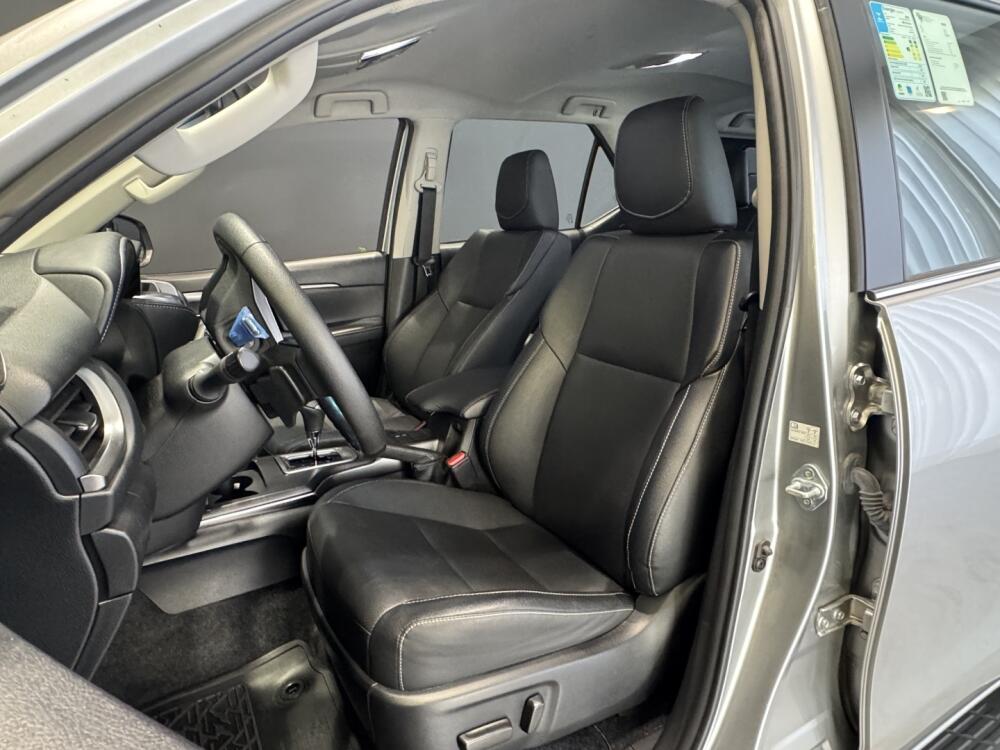Toyota Hilux SW4