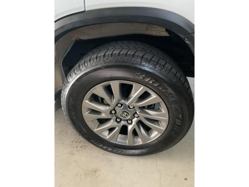 Toyota Hilux SW4