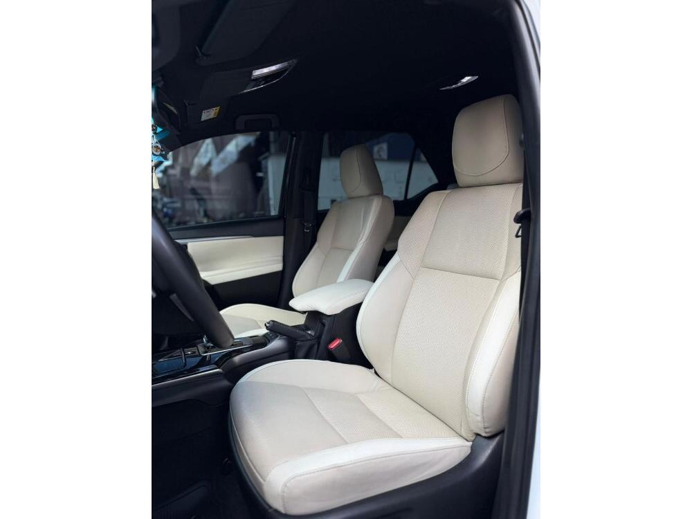 Toyota Hilux SW4