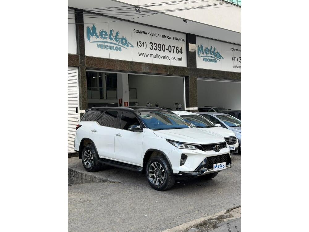 Toyota Hilux SW4