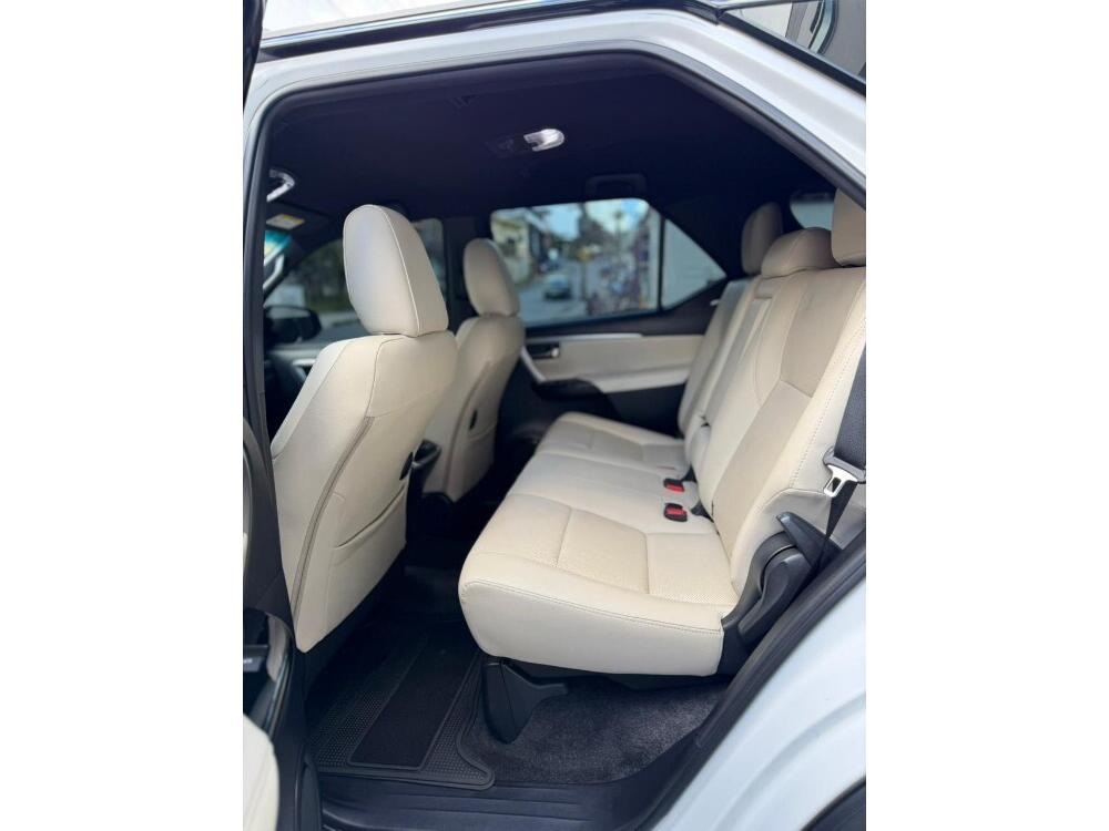 Toyota Hilux SW4