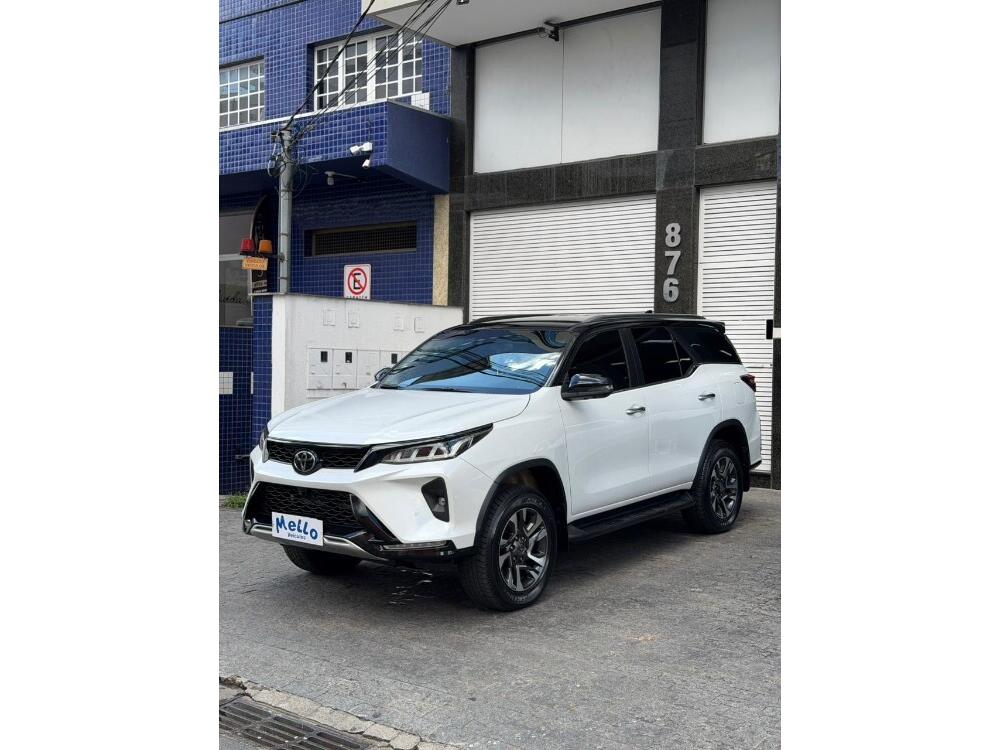 Toyota Hilux SW4