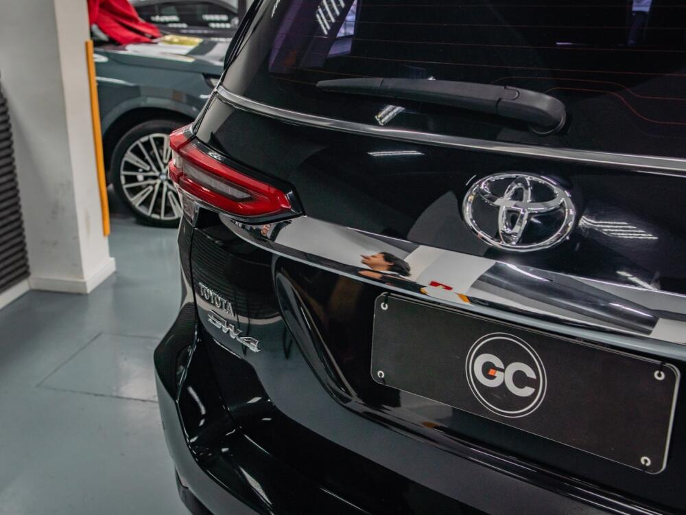 Toyota Hilux SW4