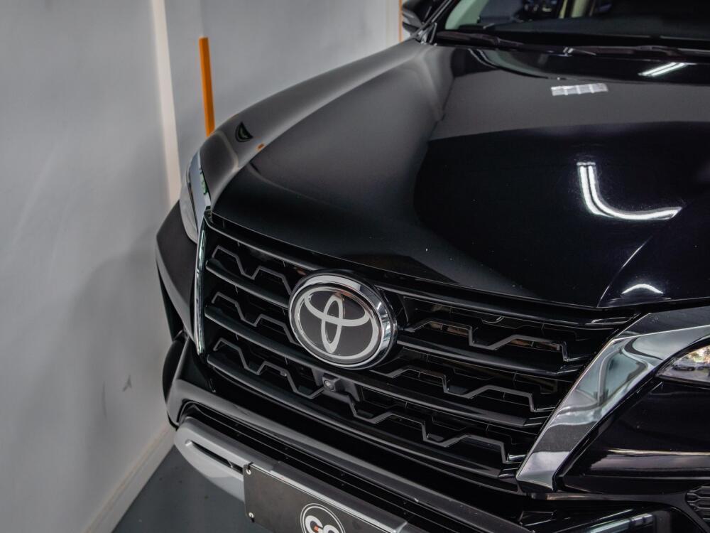 Toyota Hilux SW4