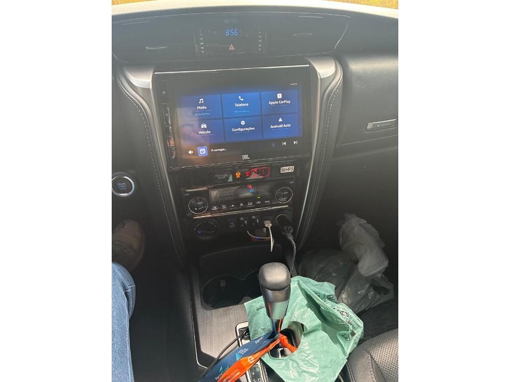 Toyota Hilux SW4
