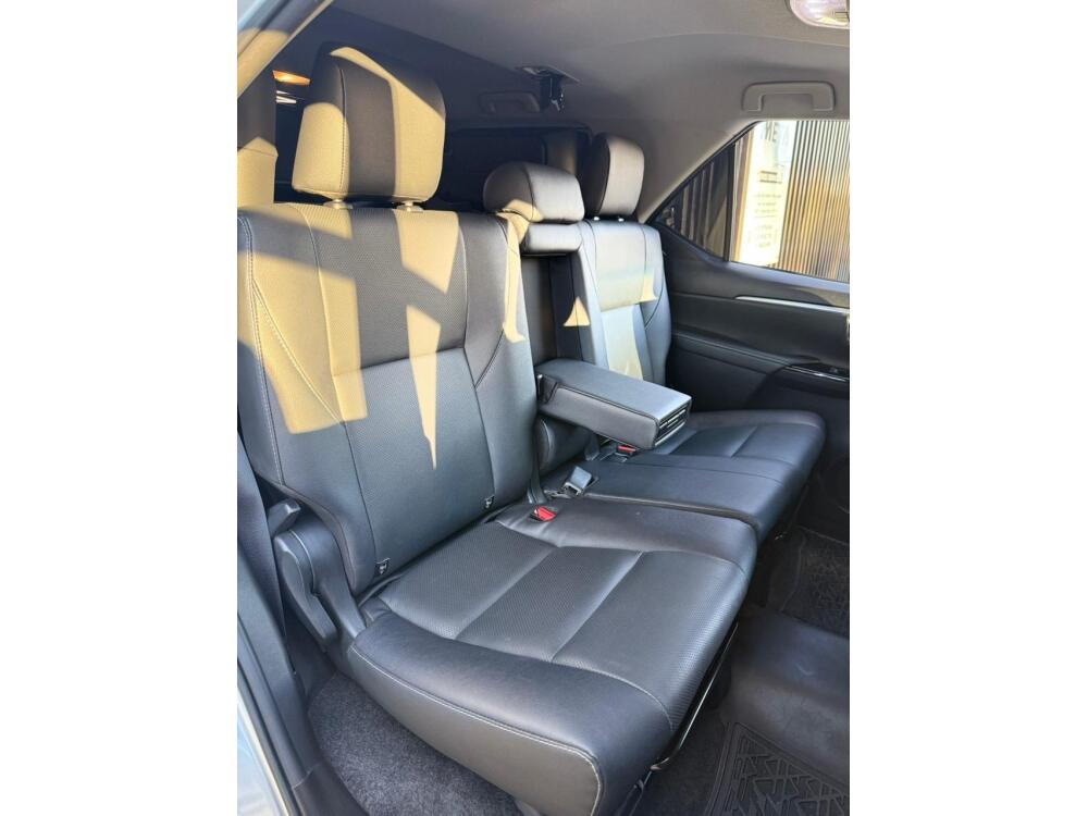 Toyota Hilux SW4