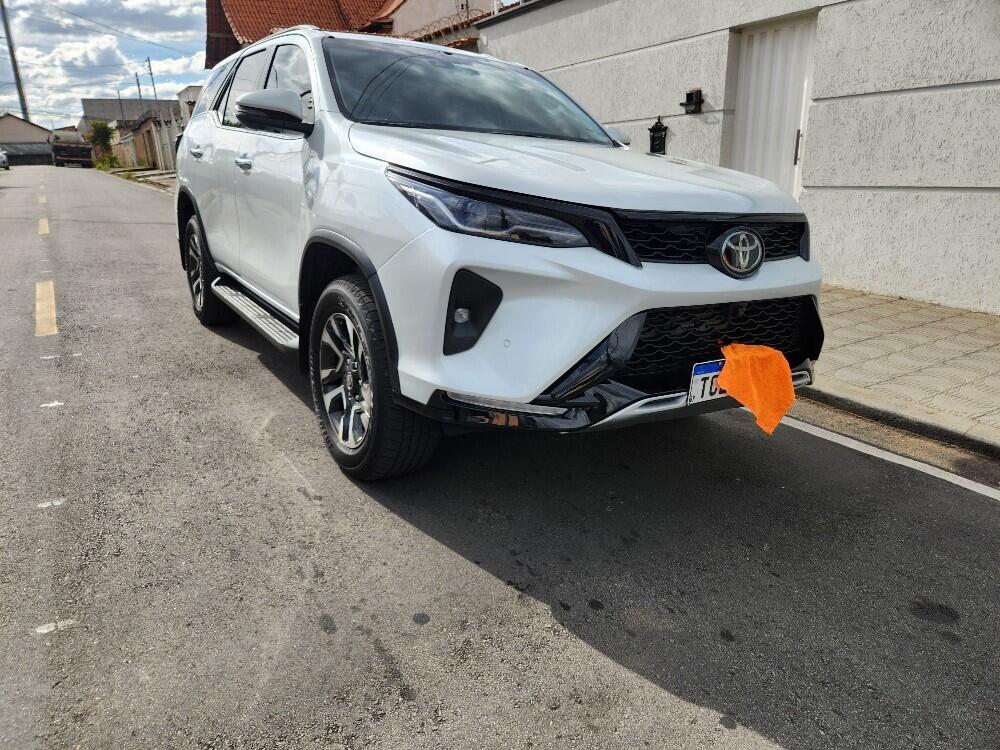 Toyota Hilux SW4