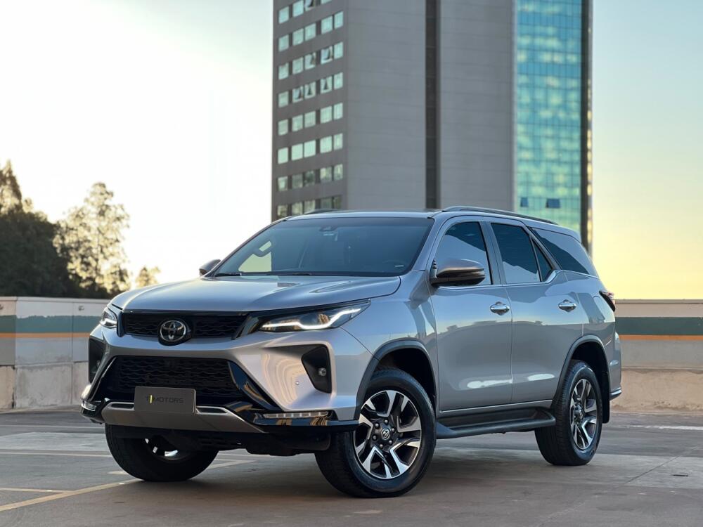 Toyota Hilux SW4