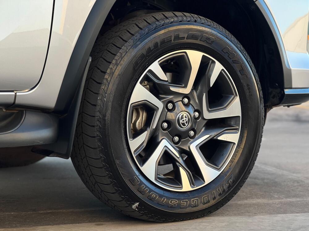 Toyota Hilux SW4